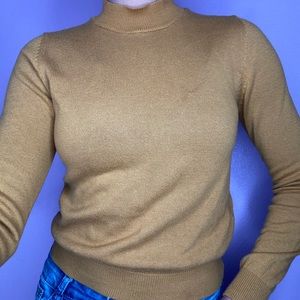 🎉💕HP💕🎉Forever 21 Gold Turtleneck Long Sleeve Shirt